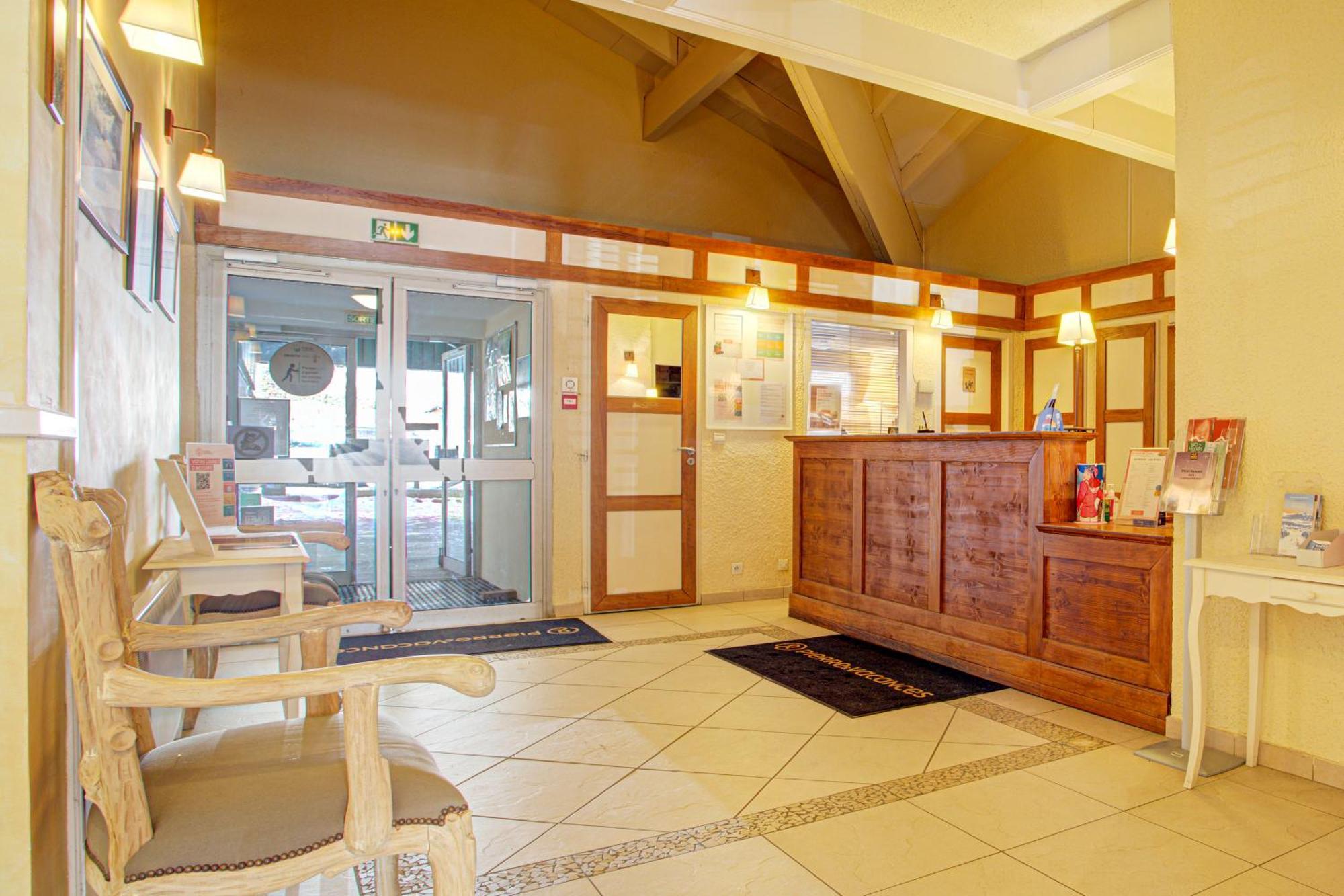 Residence Pierre & Vacances Pyrenees 2000 Le Sequoia มอง-ลูอิส ภายนอก รูปภาพ